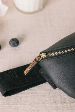 Des Petit Hauts Sacs, Pochettes & Bananes|banane pony