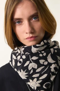 Des Petit Hauts Foulards|Foulard Nulotte